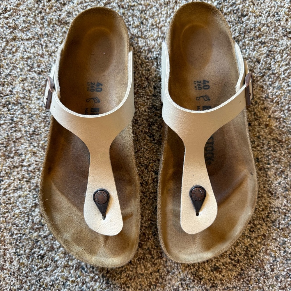 Birkenstock Cream Leather Sandals with Buckle